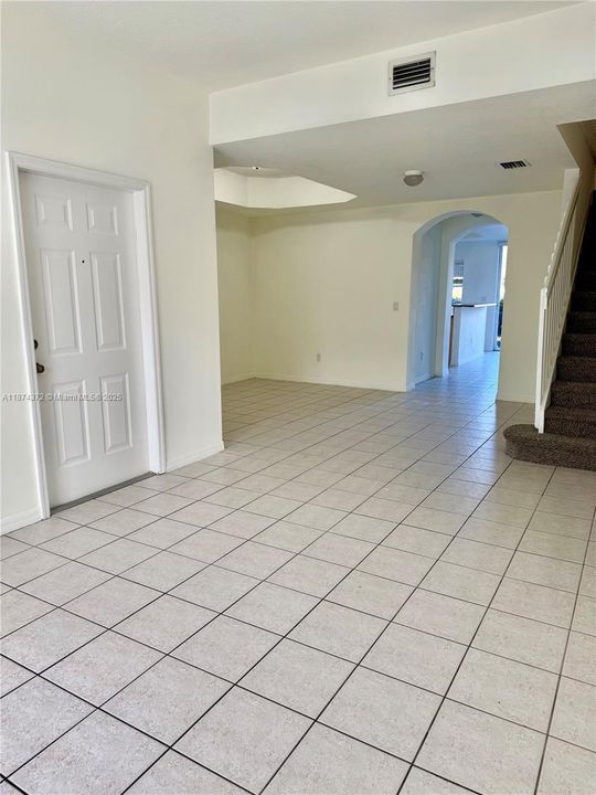 For Sale: $380,000 (3 beds, 2 baths, 1616 Square Feet)