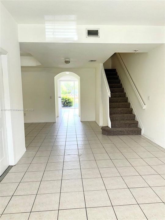 For Sale: $380,000 (3 beds, 2 baths, 1616 Square Feet)