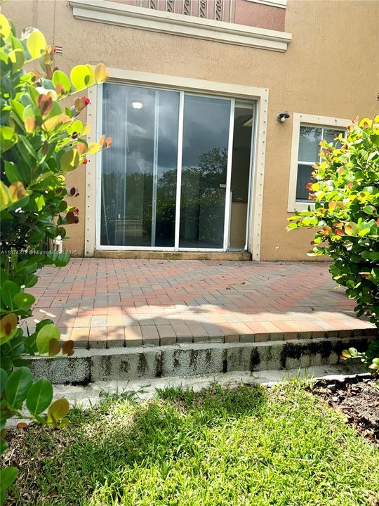 For Sale: $380,000 (3 beds, 2 baths, 1616 Square Feet)