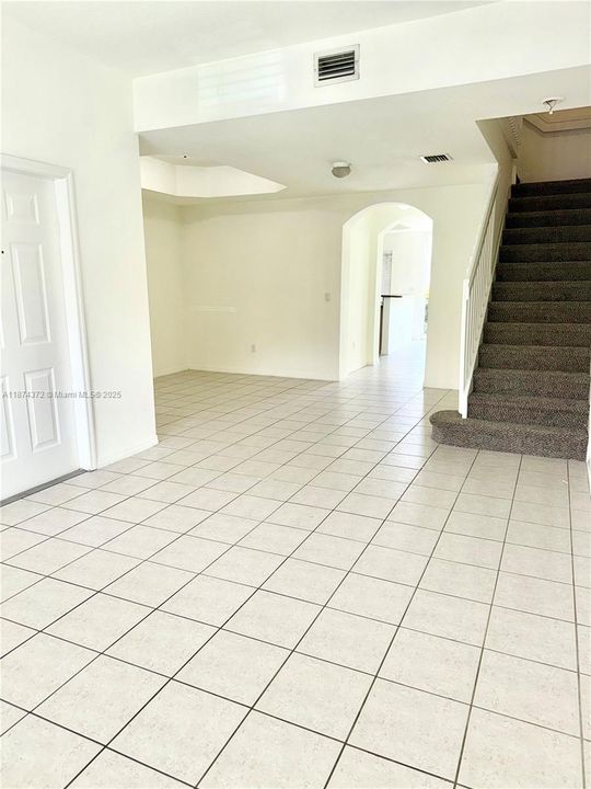 For Sale: $380,000 (3 beds, 2 baths, 1616 Square Feet)