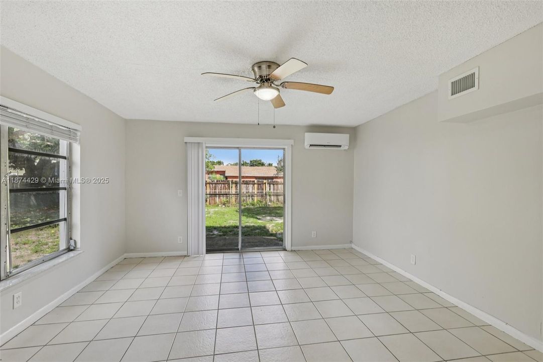 Active With Contract: $416,400 (3 beds, 2 baths, 1753 Square Feet)