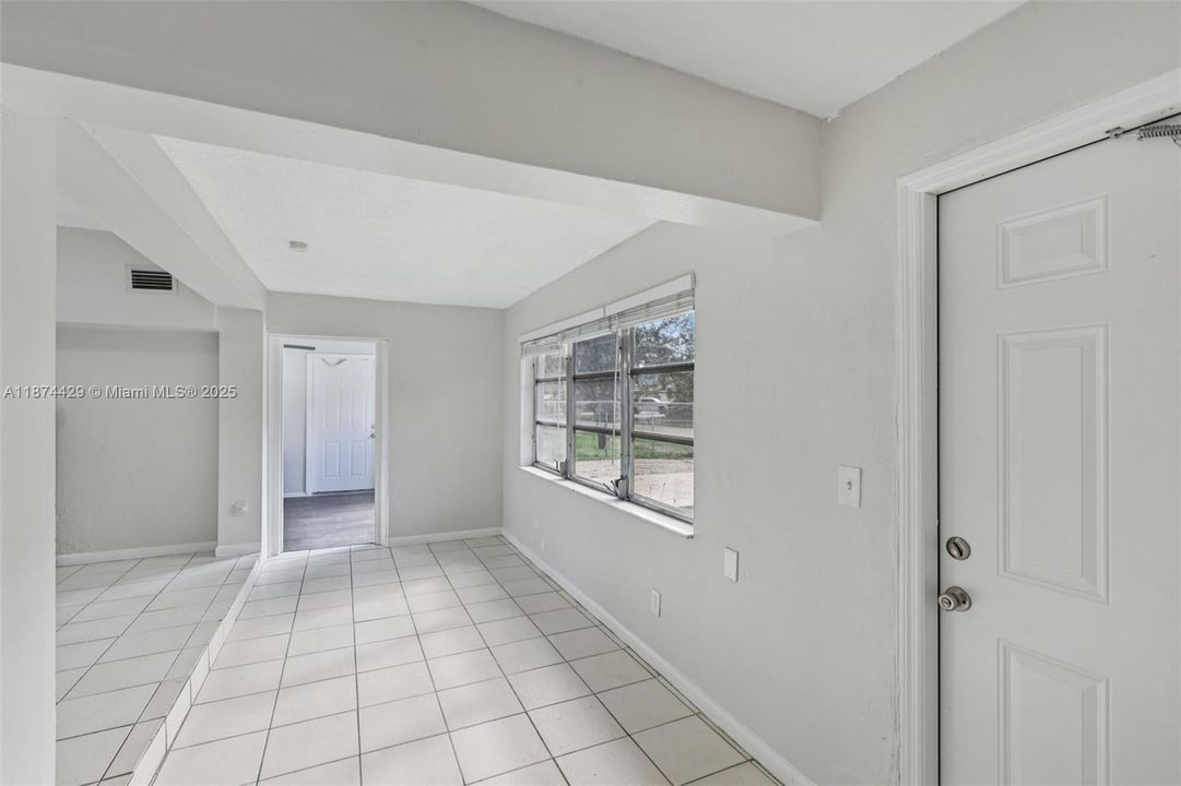 Active With Contract: $416,400 (3 beds, 2 baths, 1753 Square Feet)