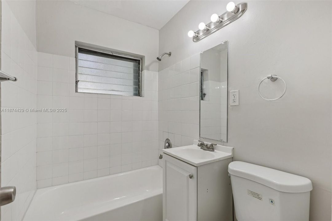 Active With Contract: $416,400 (3 beds, 2 baths, 1753 Square Feet)