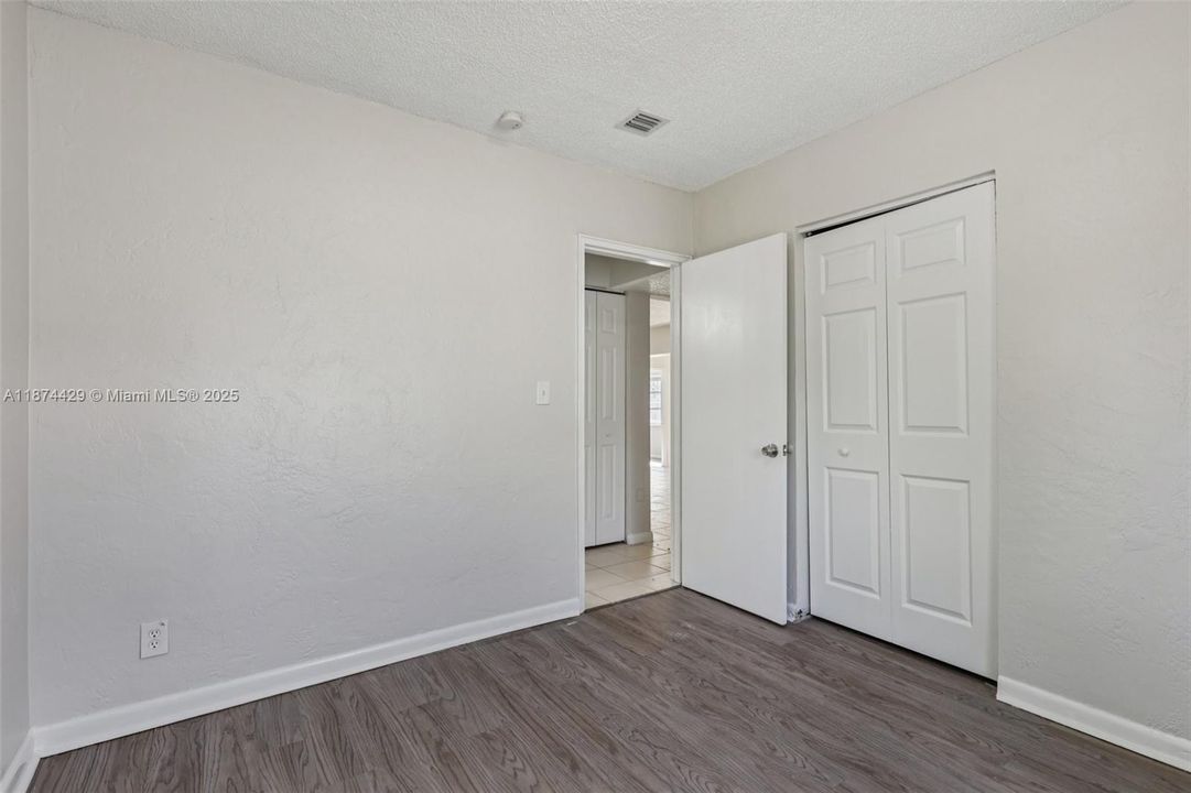 Active With Contract: $416,400 (3 beds, 2 baths, 1753 Square Feet)