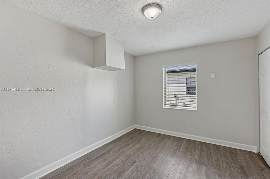 Active With Contract: $416,400 (3 beds, 2 baths, 1753 Square Feet)