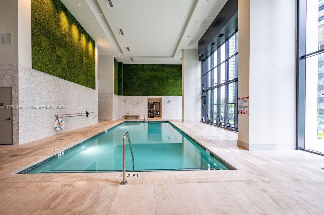 For Sale: $1,150,000 (2 beds, 3 baths, 1314 Square Feet)