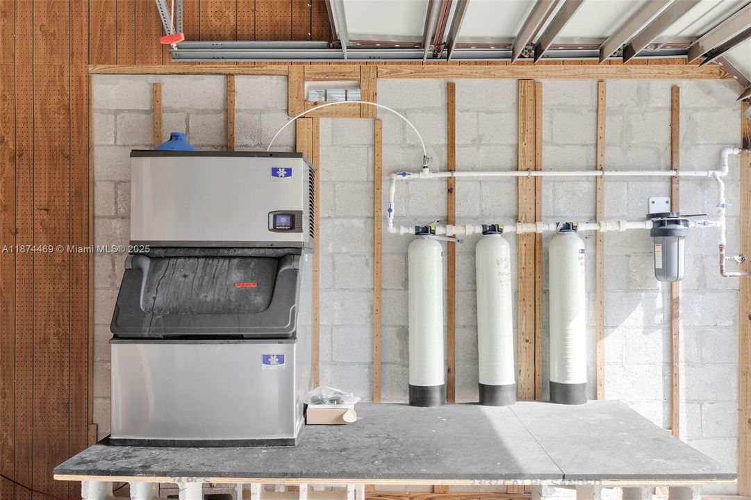 Ice Maker and Walter Filtration System