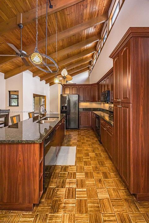 Active With Contract: $525,000 (3 beds, 2 baths, 1805 Square Feet)