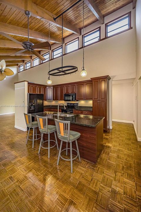 Active With Contract: $525,000 (3 beds, 2 baths, 1805 Square Feet)