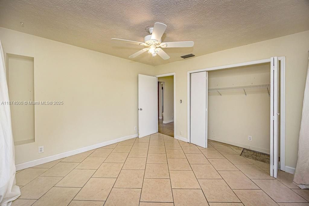 Active With Contract: $525,000 (3 beds, 2 baths, 1805 Square Feet)