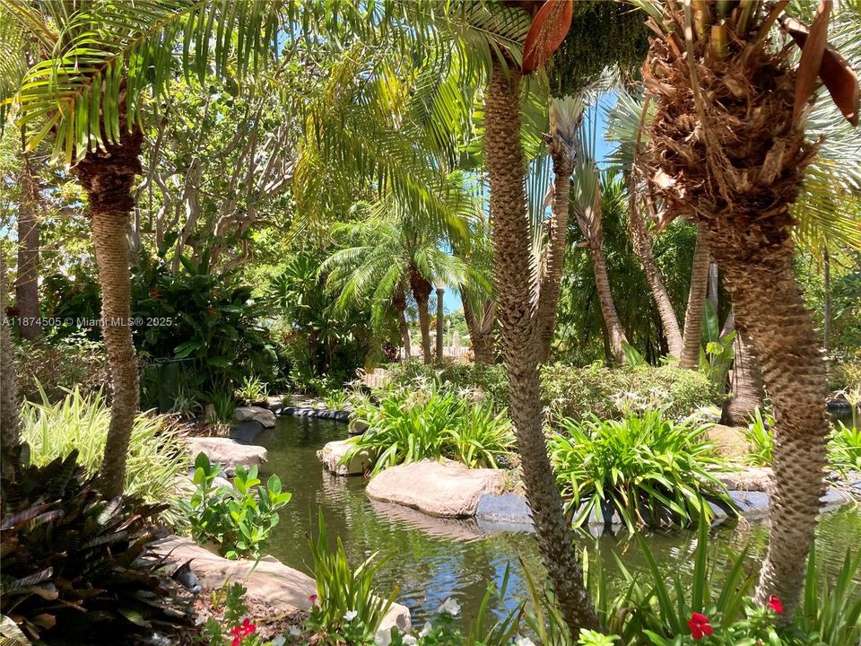 Active With Contract: $6,200 (2 beds, 2 baths, 1409 Square Feet)