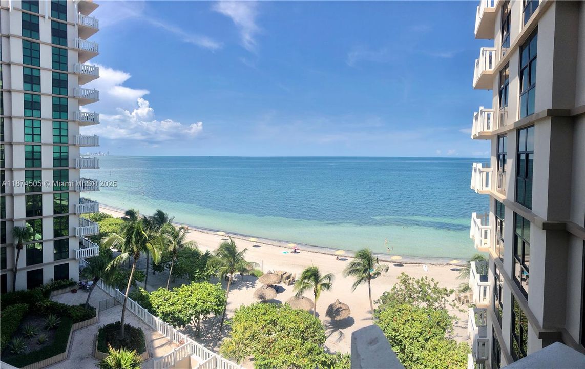 Active With Contract: $6,200 (2 beds, 2 baths, 1409 Square Feet)