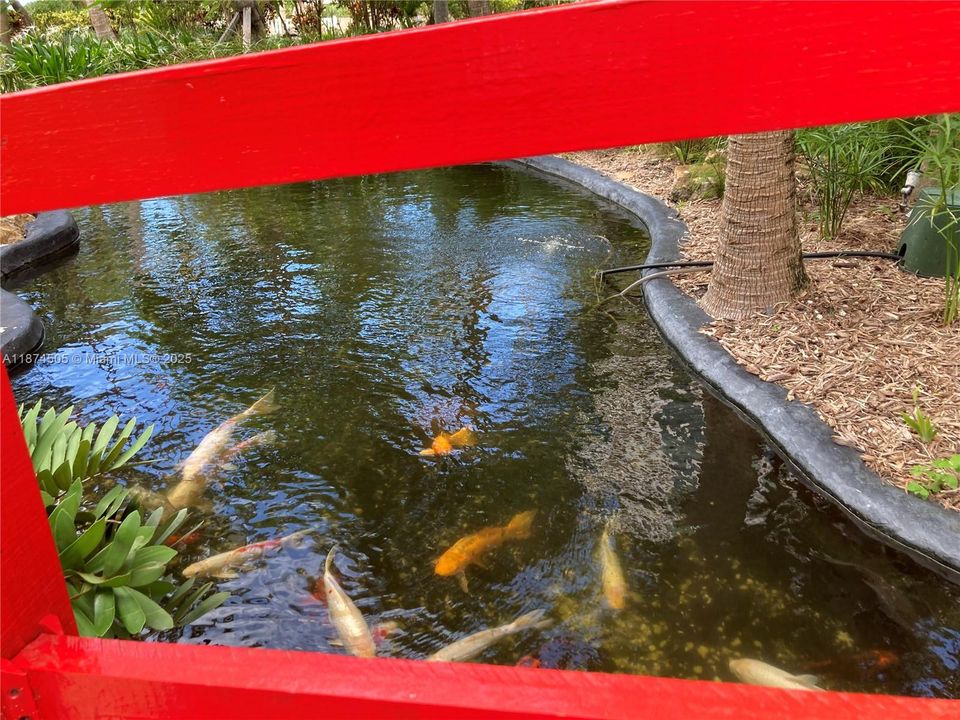 Active With Contract: $6,200 (2 beds, 2 baths, 1409 Square Feet)