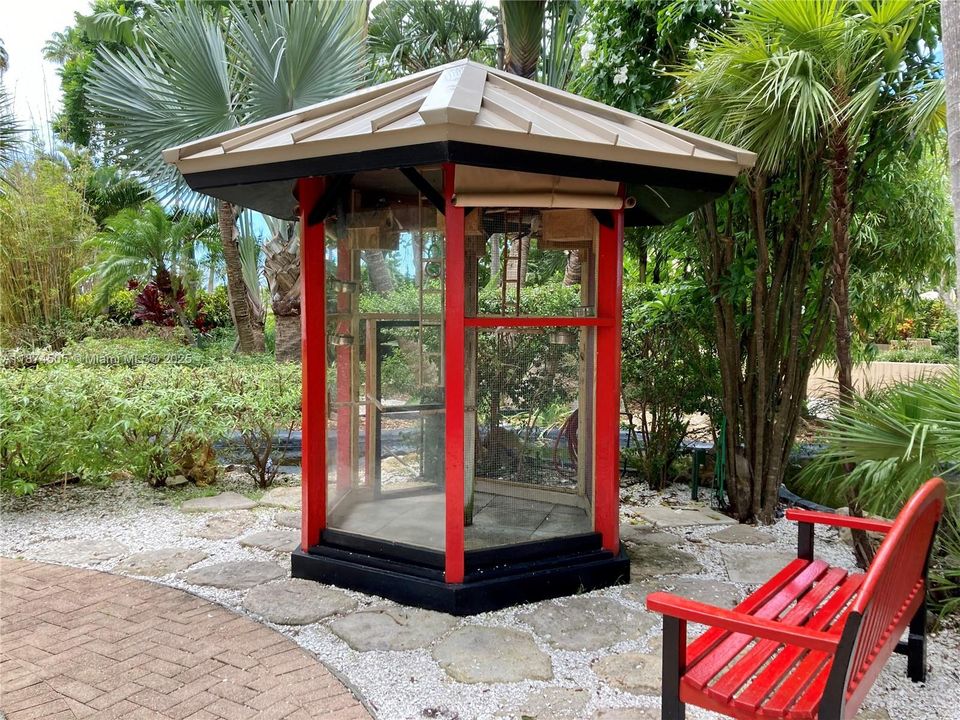 Active With Contract: $6,200 (2 beds, 2 baths, 1409 Square Feet)