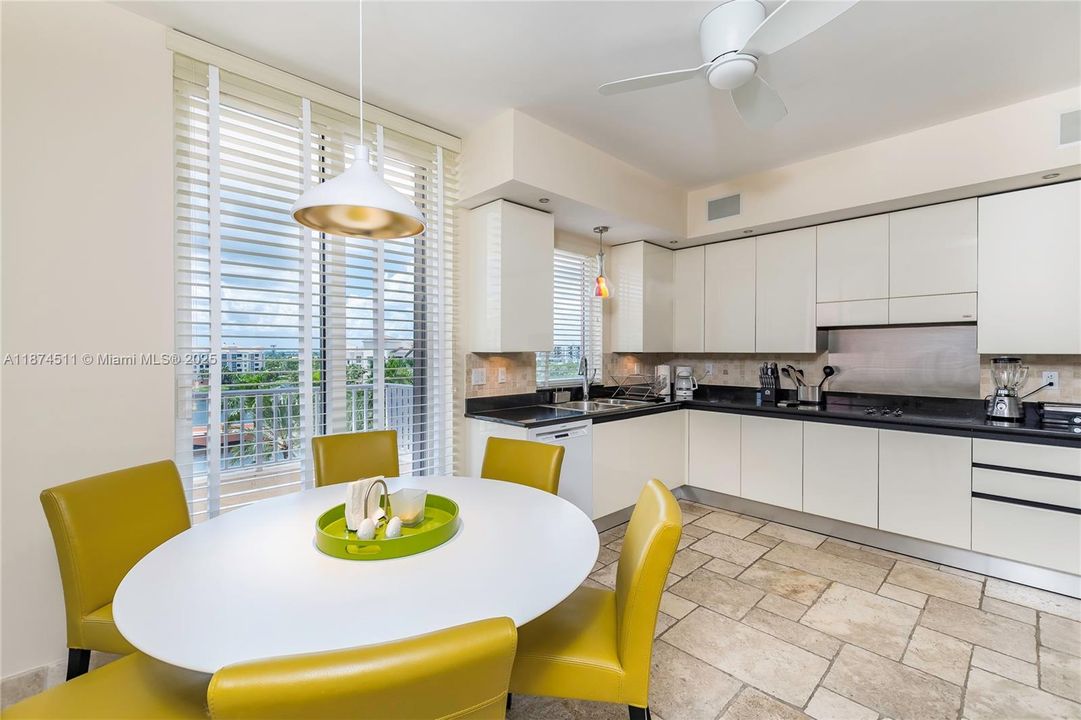 Active With Contract: $3,100,000 (3 beds, 4 baths, 2500 Square Feet)