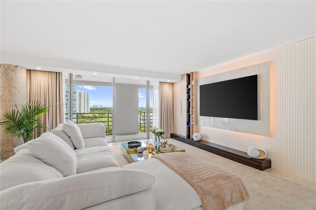 待售: $1,000,000 (2 贝兹, 2 浴室, 1304 平方英尺)