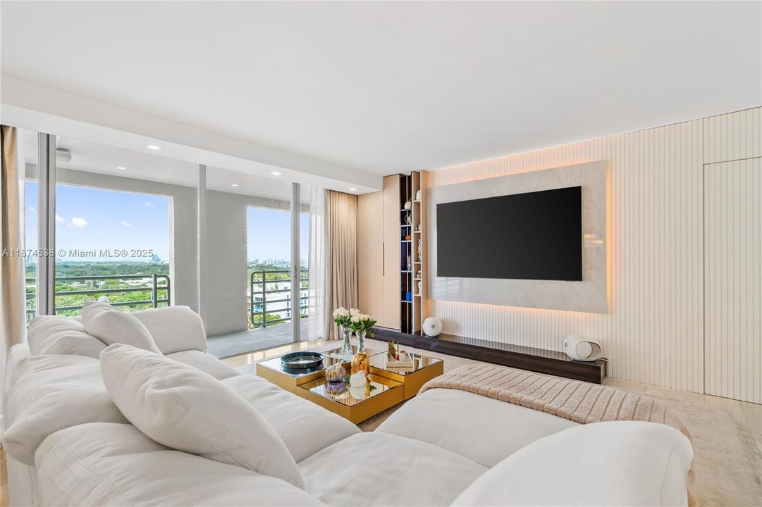 待售: $1,000,000 (2 贝兹, 2 浴室, 1304 平方英尺)