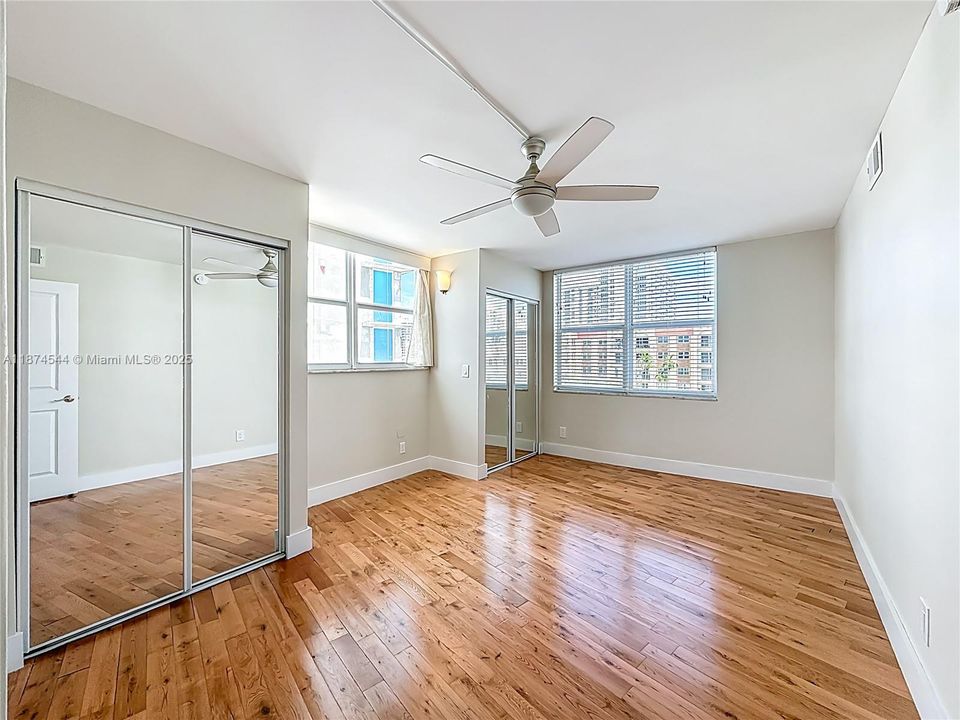 Recientemente alquilado: $2,550 (2 camas, 2 baños, 1150 Pies cuadrados)