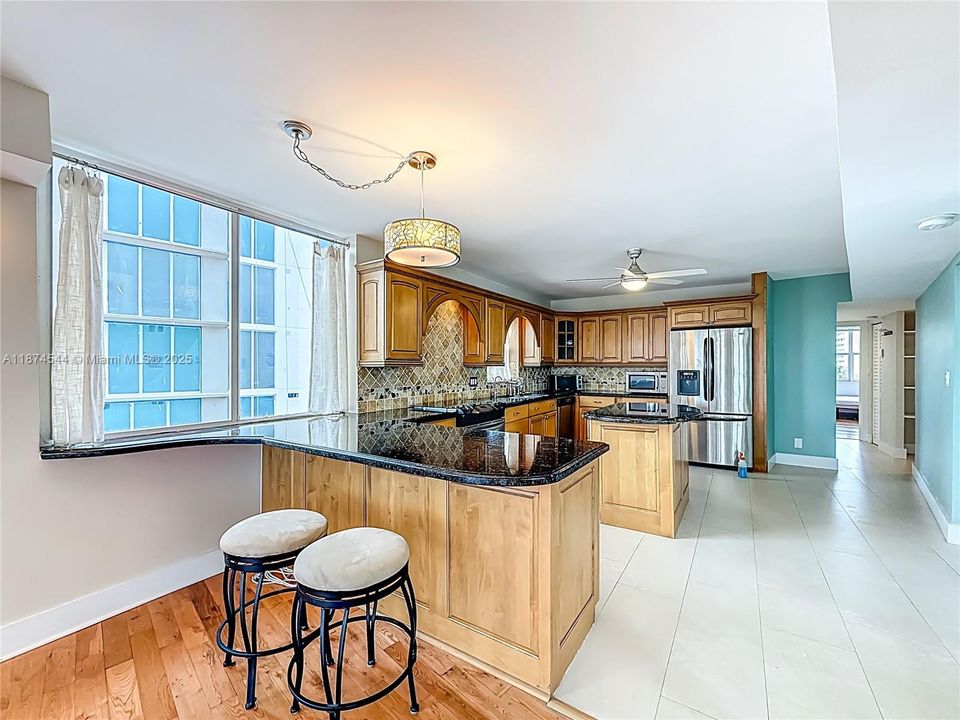 Recientemente alquilado: $2,550 (2 camas, 2 baños, 1150 Pies cuadrados)