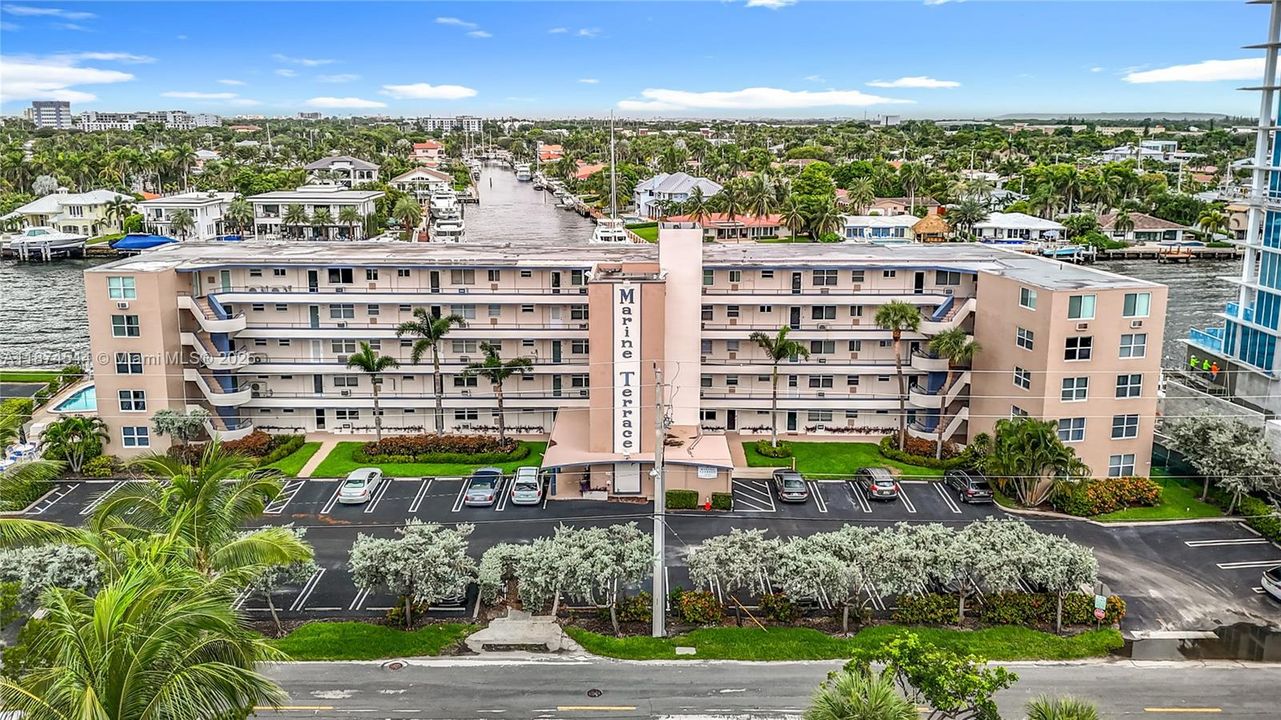 Recientemente alquilado: $2,550 (2 camas, 2 baños, 1150 Pies cuadrados)