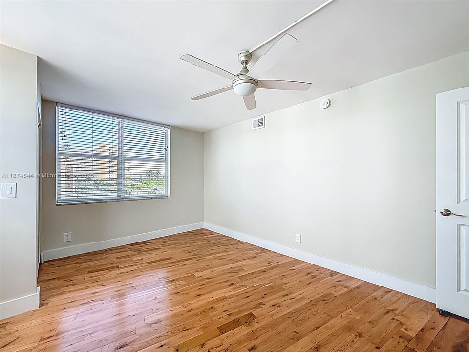 Recientemente alquilado: $2,550 (2 camas, 2 baños, 1150 Pies cuadrados)