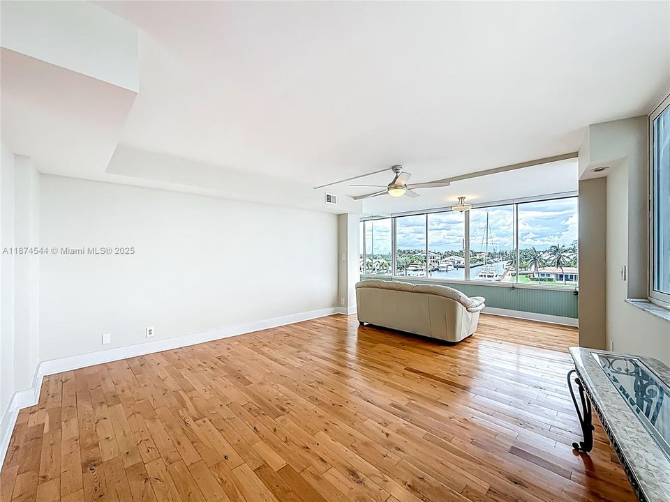 Recientemente alquilado: $2,550 (2 camas, 2 baños, 1150 Pies cuadrados)