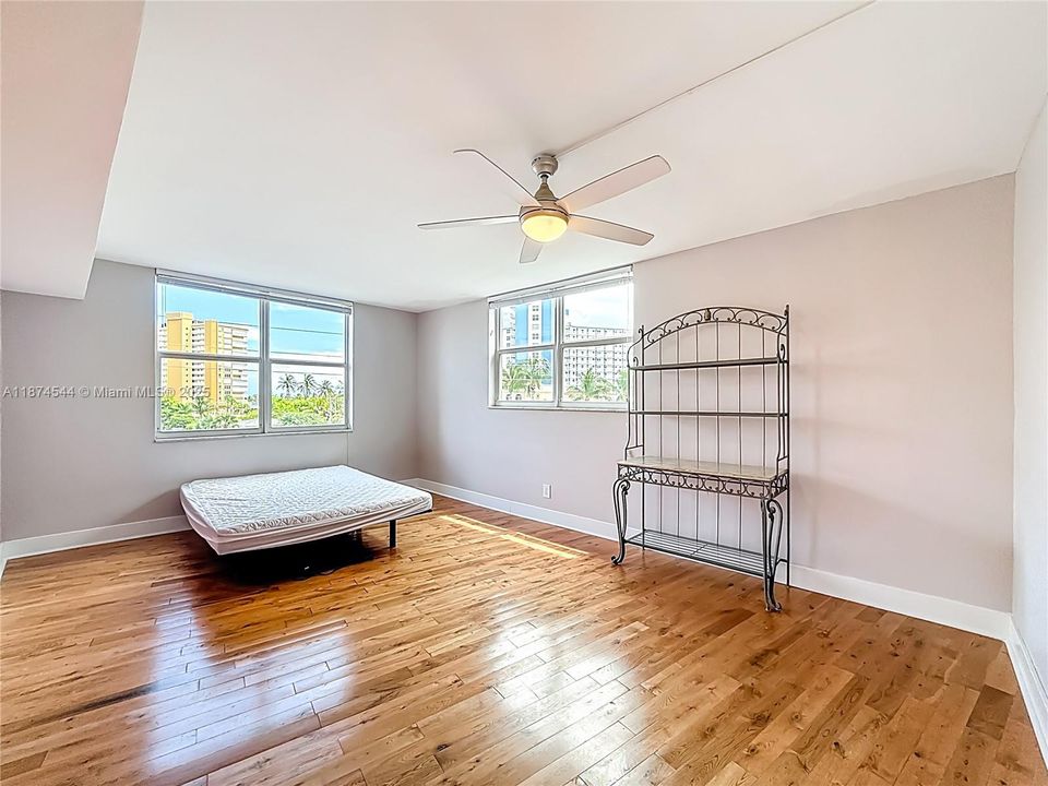 Recientemente alquilado: $2,550 (2 camas, 2 baños, 1150 Pies cuadrados)