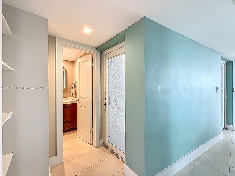 Recientemente alquilado: $2,550 (2 camas, 2 baños, 1150 Pies cuadrados)