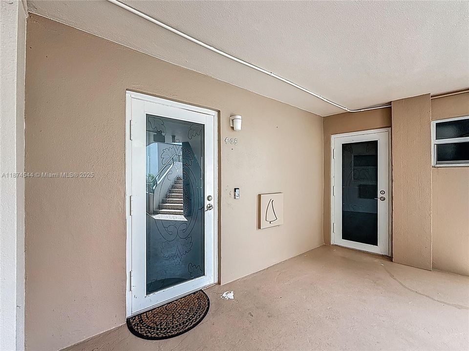 Recientemente alquilado: $2,550 (2 camas, 2 baños, 1150 Pies cuadrados)