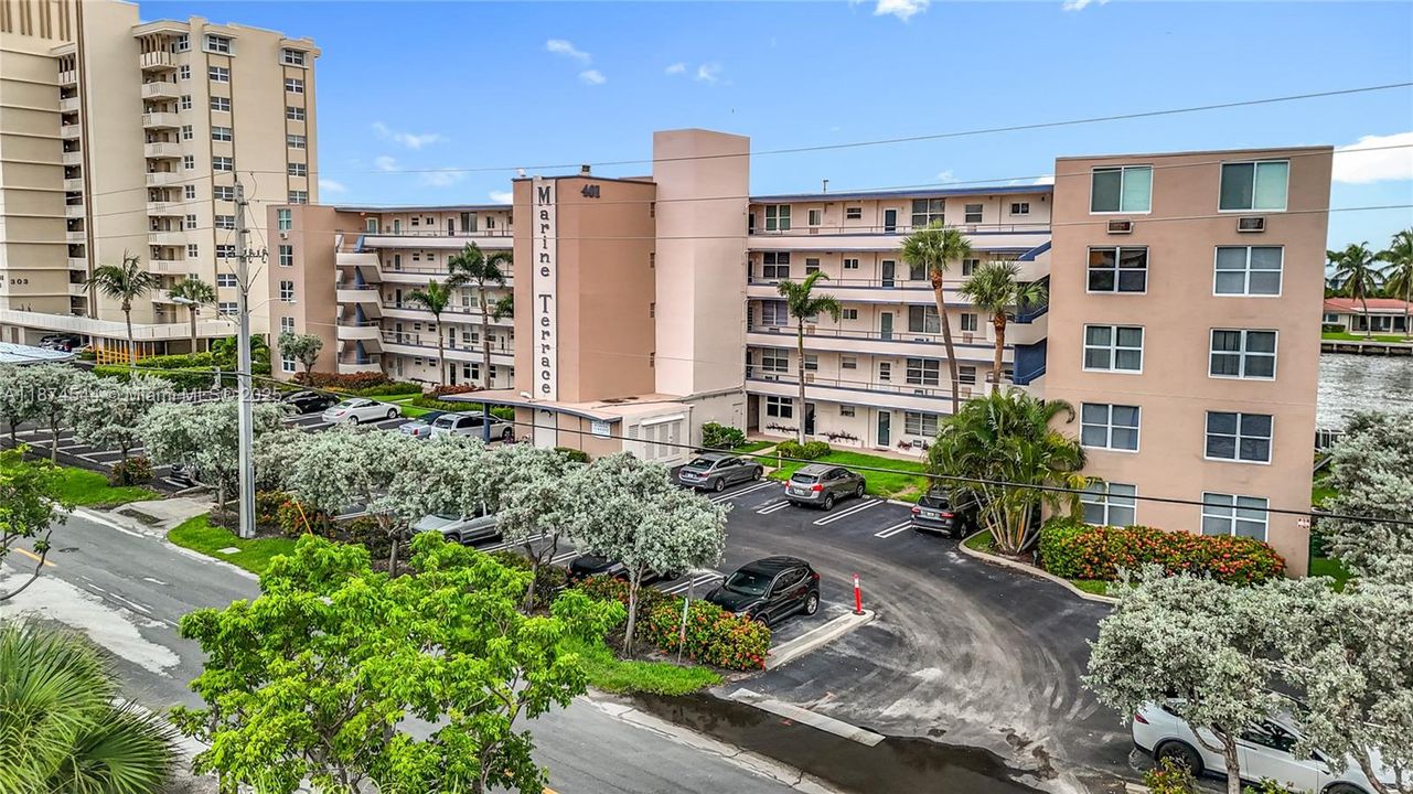 Recientemente alquilado: $2,550 (2 camas, 2 baños, 1150 Pies cuadrados)