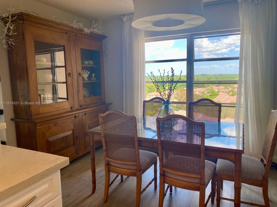 Active With Contract: $218,000 (2 beds, 2 baths, 1350 Square Feet)