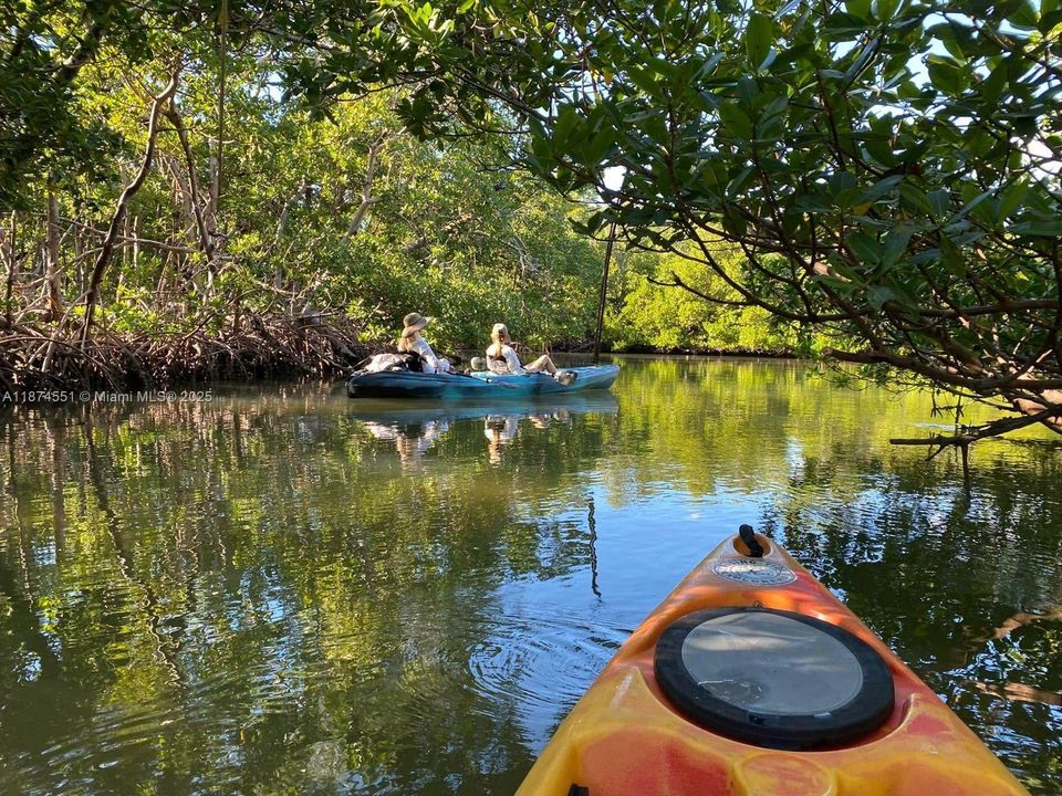 Active With Contract: $218,000 (2 beds, 2 baths, 1350 Square Feet)