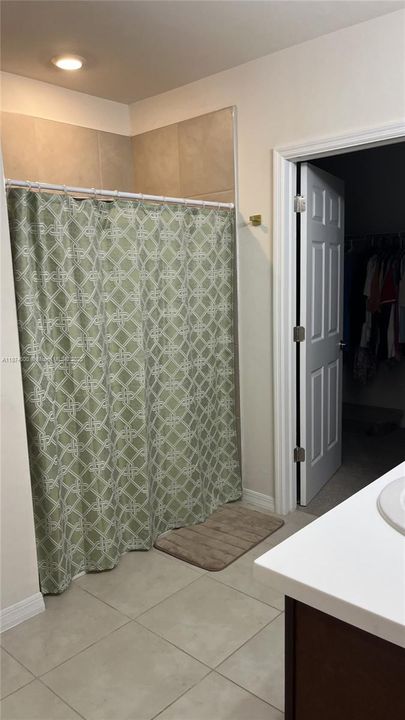 На продажу: $560,000 (4 спален, 2 ванн, 2319 Квадратных фут)