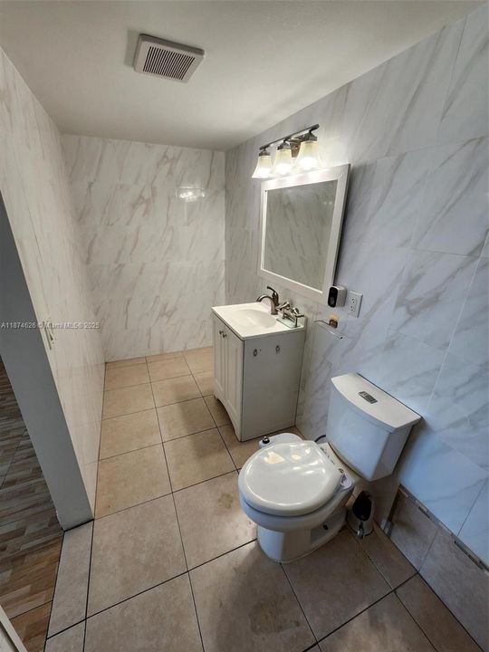 Handicap accessible shower