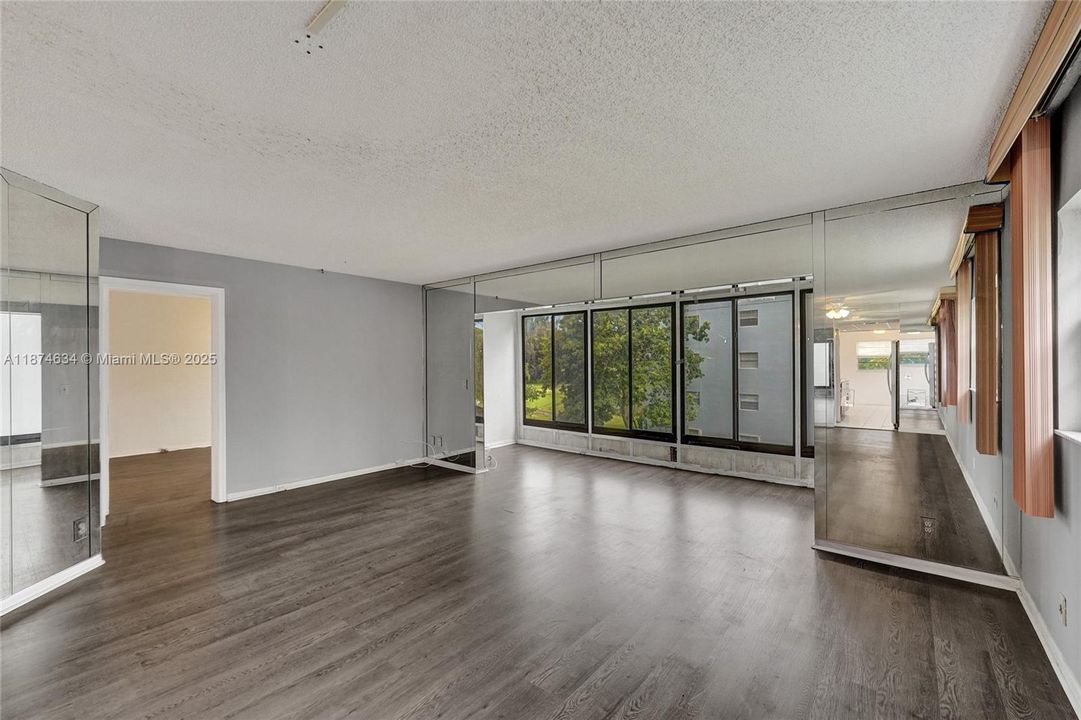 LIVING ROOM & DINING ROOM