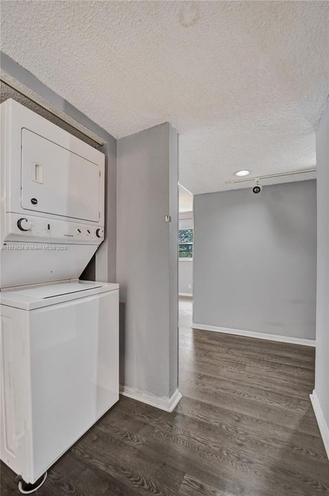 WASHER/DRYER IN THE UNIT