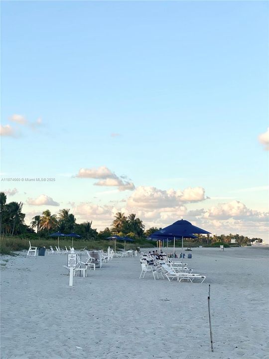 For Sale: $1,075,000 (2 beds, 2 baths, 1260 Square Feet)