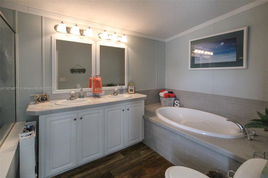 En Venta: $595,000 (2 camas, 2 baños, 1269 Pies cuadrados)