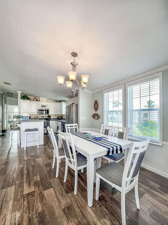 En Venta: $595,000 (2 camas, 2 baños, 1269 Pies cuadrados)