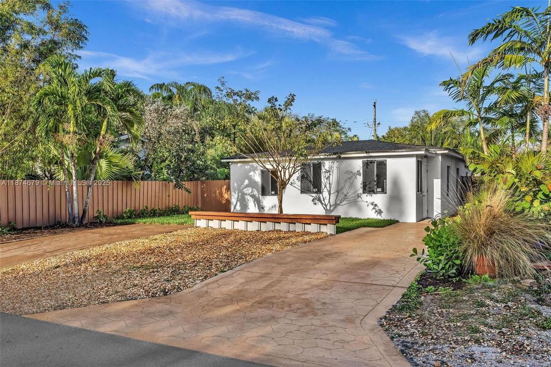 Active With Contract: $734,900 (0 beds, 0 baths, 1856 Square Feet)