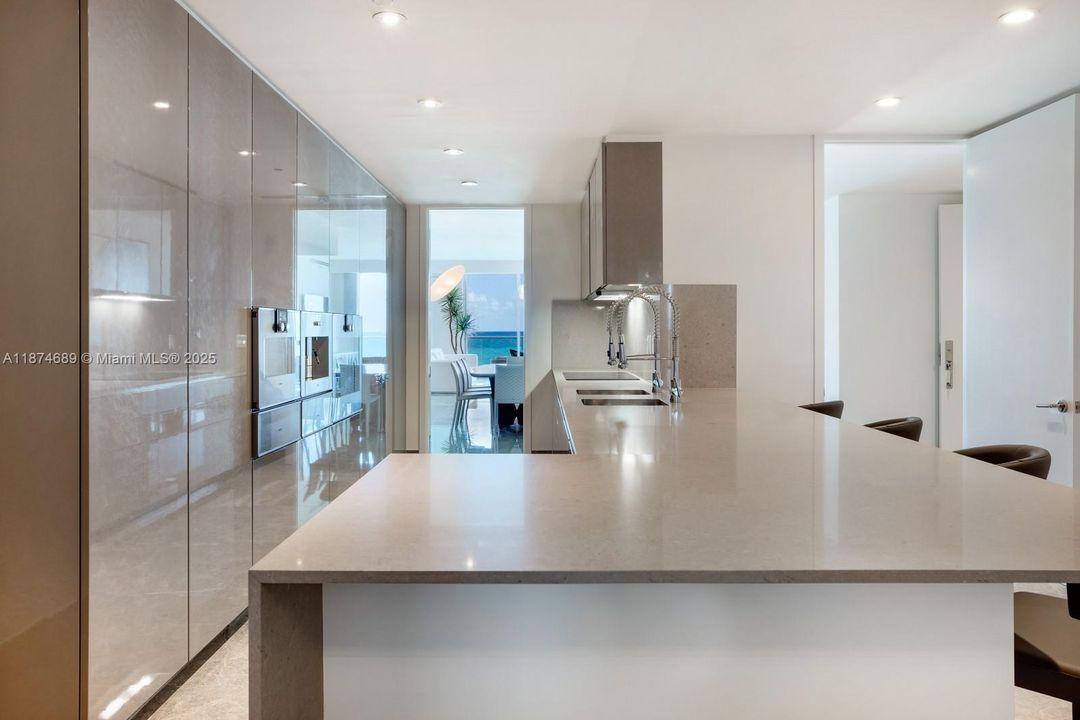 En Renta: $34,950 (3 camas, 4 baños, 3168 Pies cuadrados)