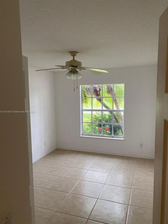 For Rent: $2,500 (3 beds, 2 baths, 1749 Square Feet)