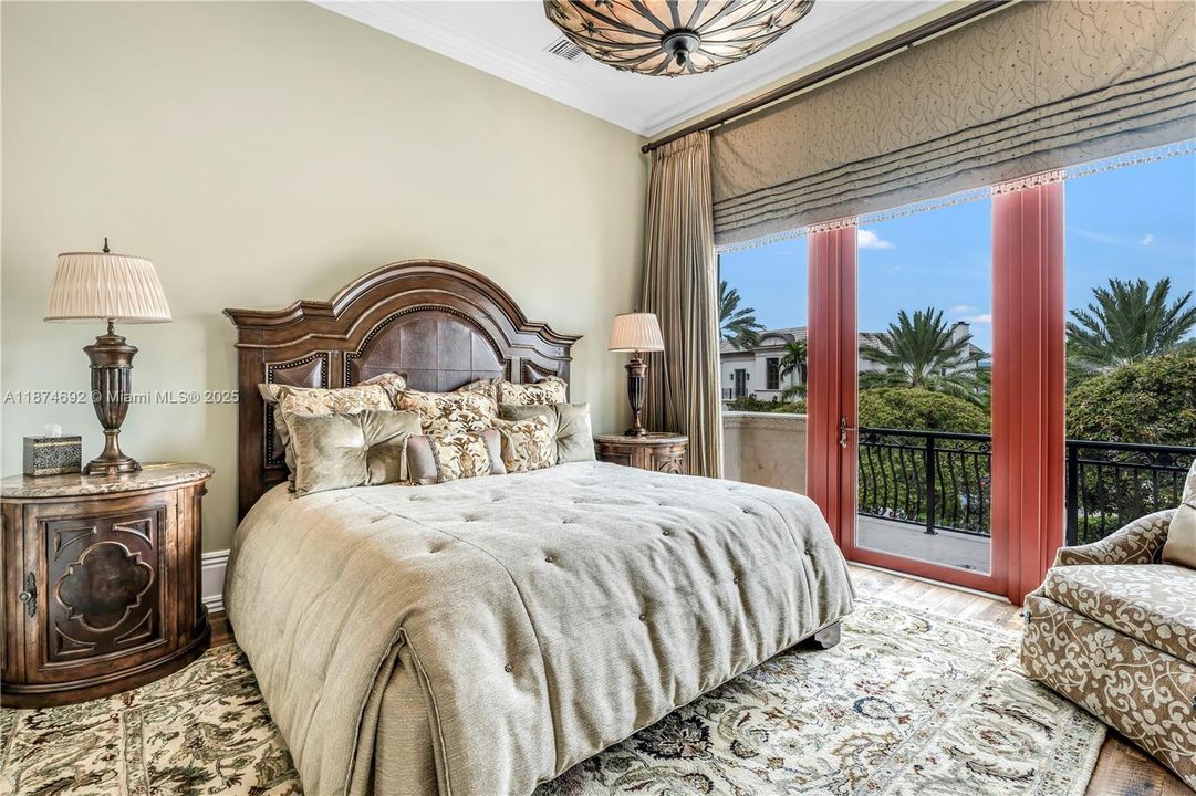 待售: $22,990,000 (7 贝兹, 8 浴室, 11395 平方英尺)