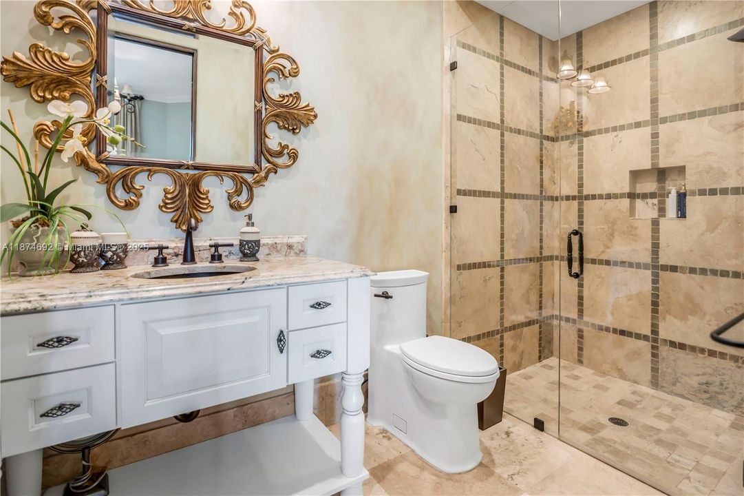 待售: $22,990,000 (7 贝兹, 8 浴室, 11395 平方英尺)