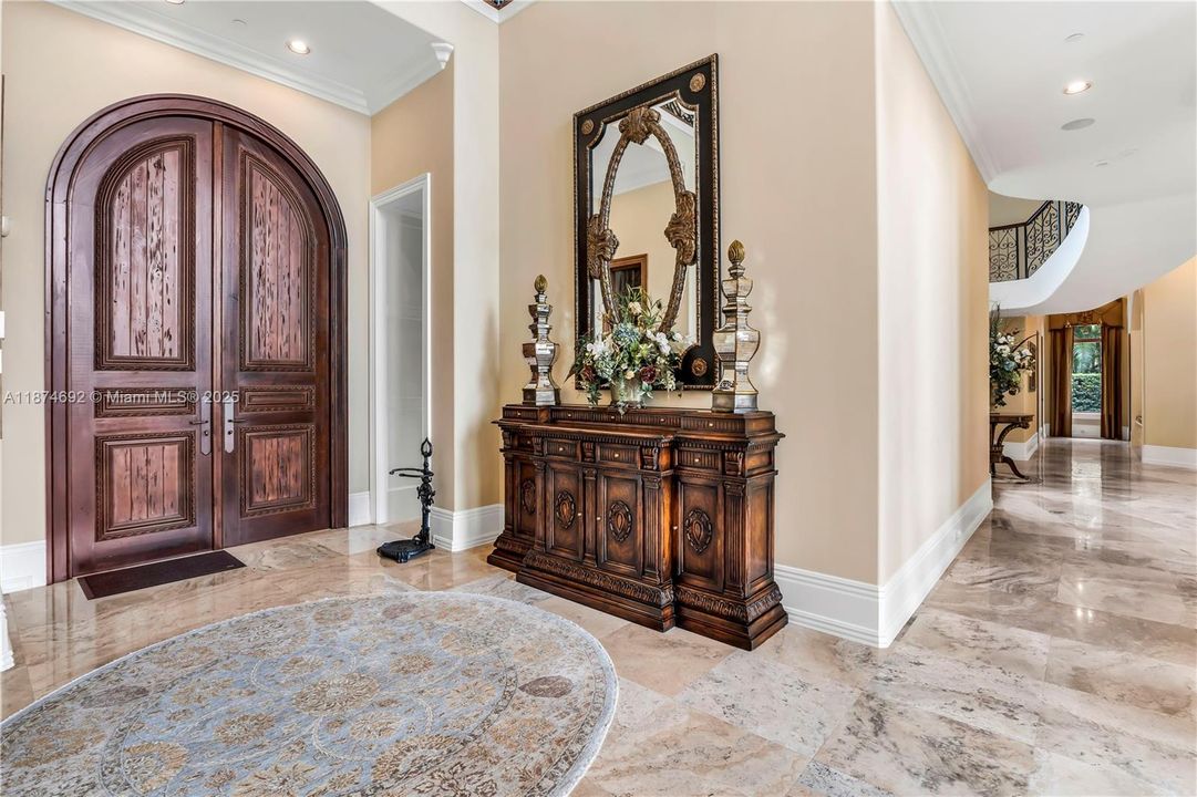 待售: $22,990,000 (7 贝兹, 8 浴室, 11395 平方英尺)