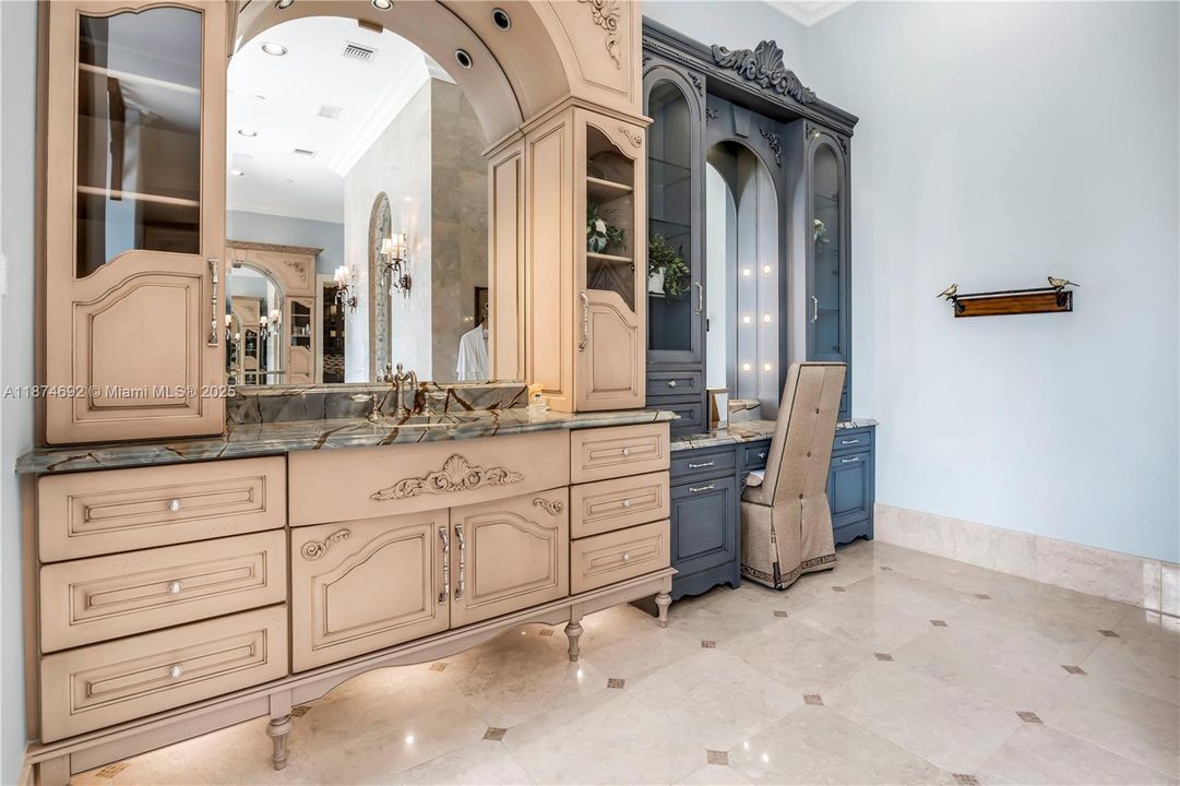 待售: $22,990,000 (7 贝兹, 8 浴室, 11395 平方英尺)