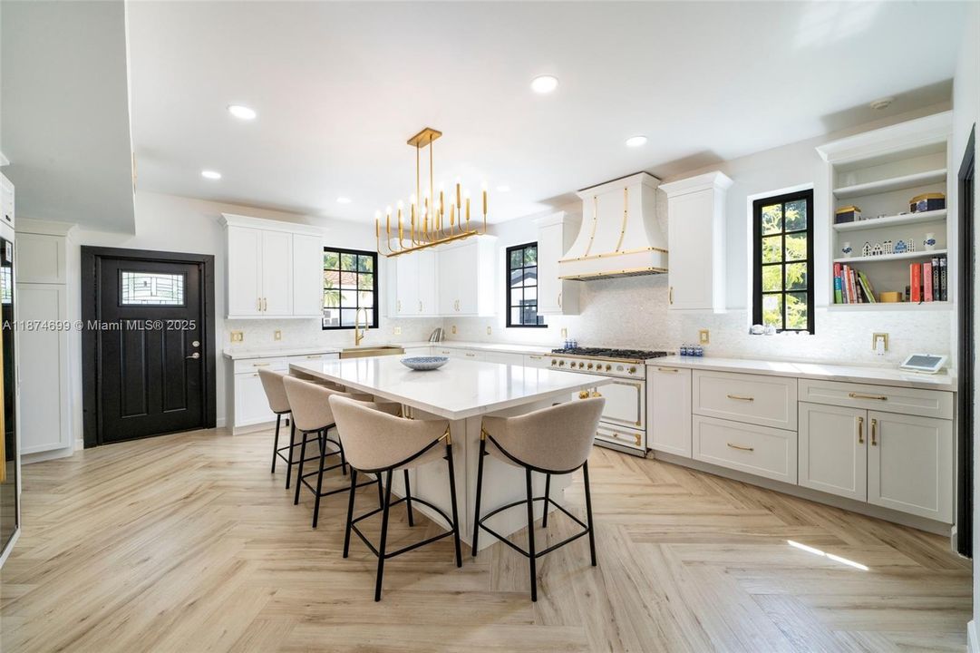 For Sale: $4,375,000 (5 beds, 5 baths, 3522 Square Feet)