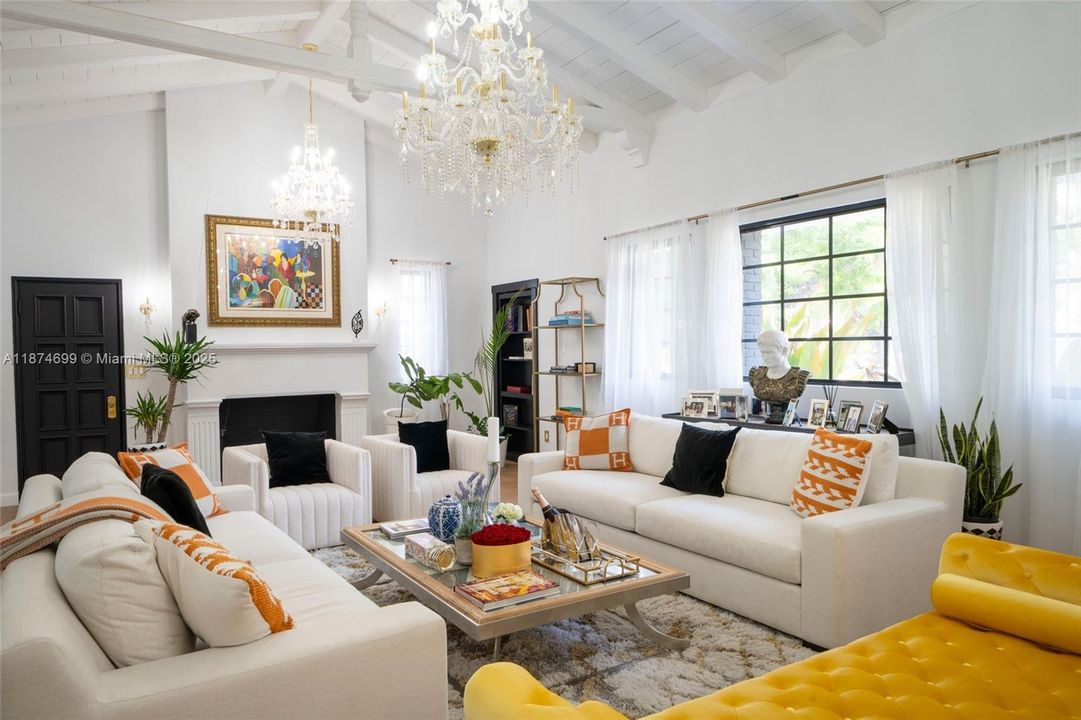 For Sale: $4,375,000 (5 beds, 5 baths, 3522 Square Feet)