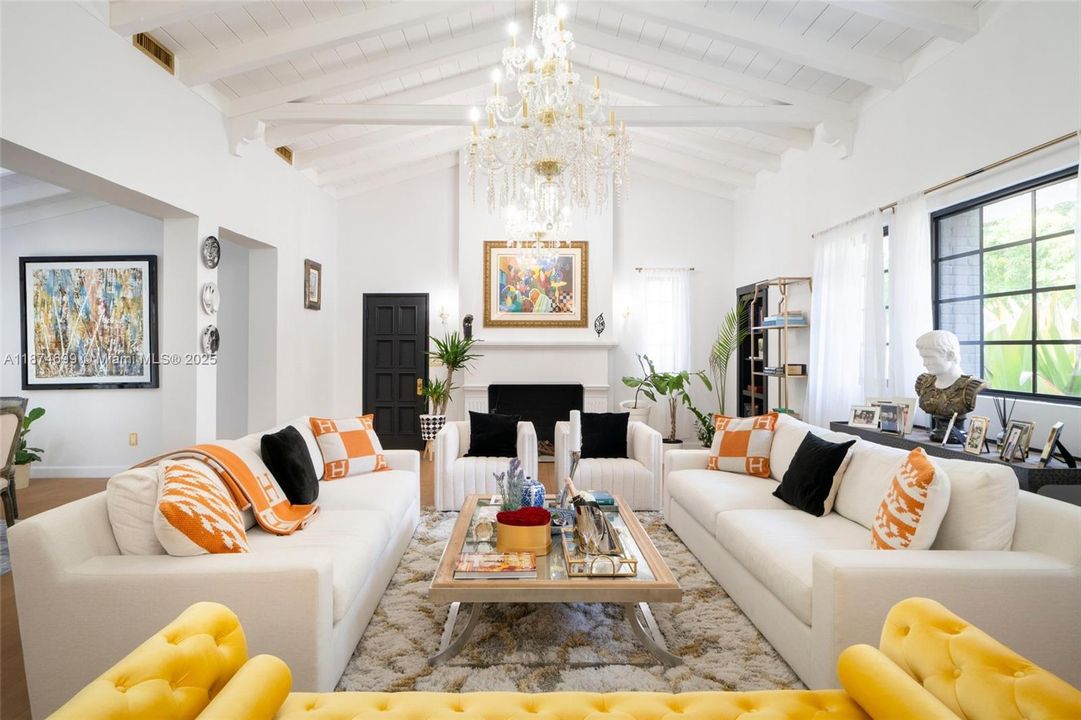 For Sale: $4,375,000 (5 beds, 5 baths, 3522 Square Feet)