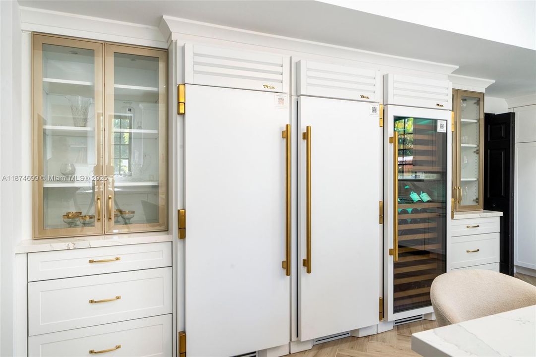 For Sale: $4,375,000 (5 beds, 5 baths, 3522 Square Feet)